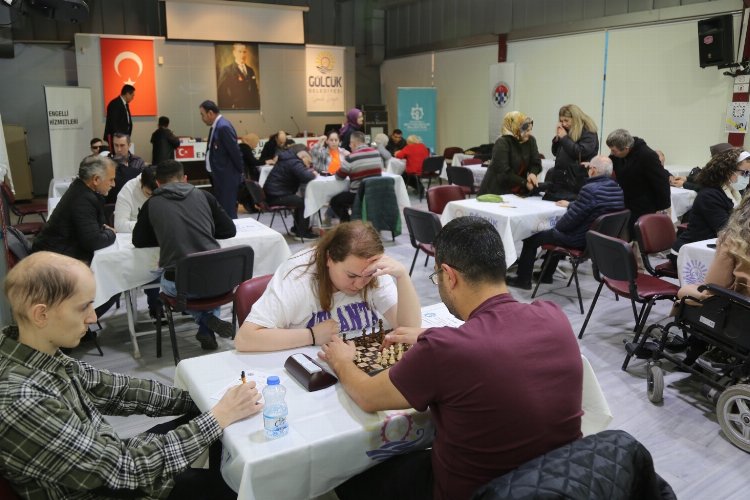 Kocaeli Gölcük'te yetenekler şah, engeller mat! -