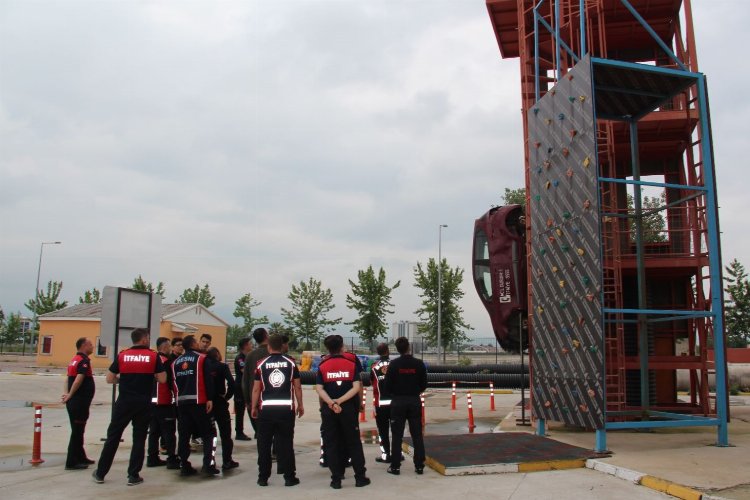 Kocaeli İtfaiyesi 10 yılda 2 bin 171 itfaiyeciye eğitti -