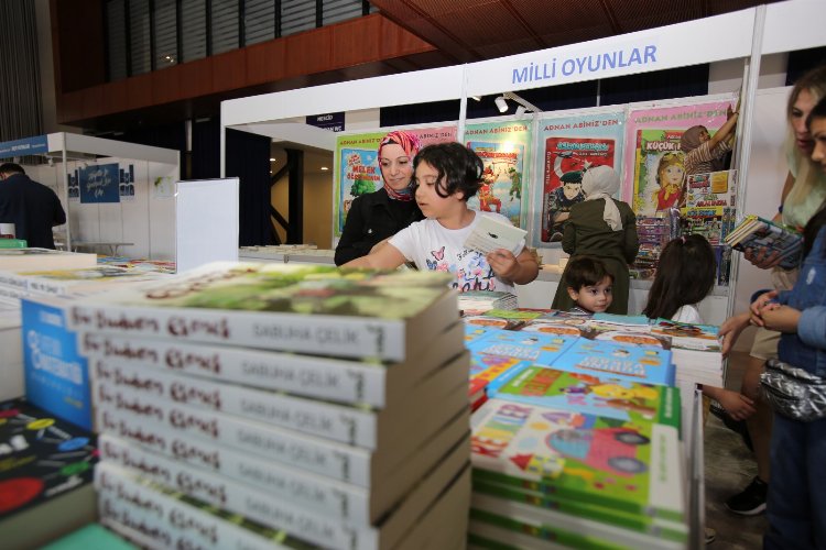 Kocaeli Kitap Fuarı iki yıl aradan sonra kapılarını açtı -