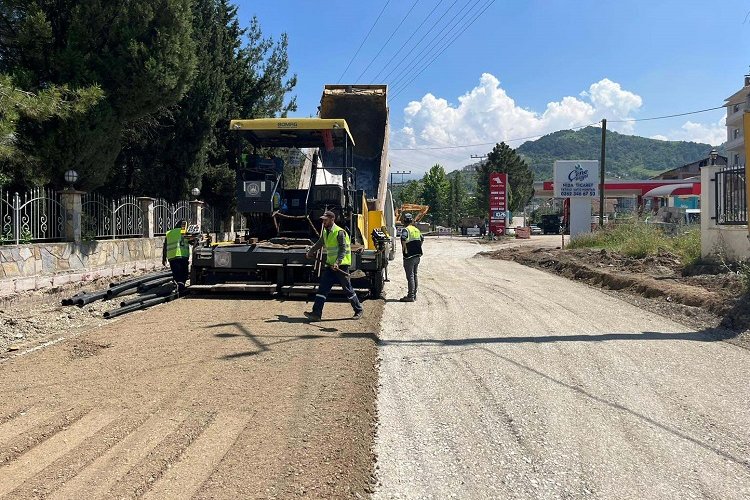 Kocaeli'nde Başiskele Hoca Ahmet Yesevi Caddesi sil baştan -