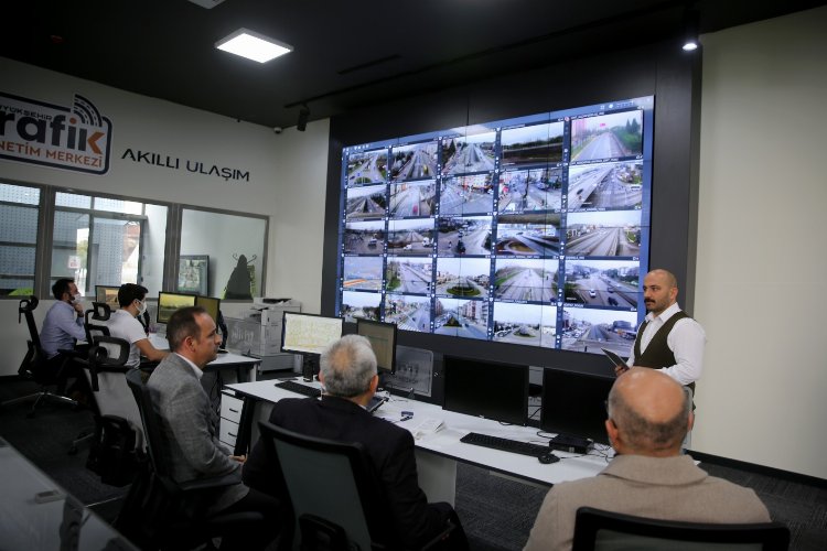 Kocaeli'nde kent trafiği teknoloji ile yönetiliyor -