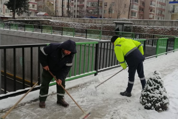 Kocaeli'nde üstgeçitler ve yaya yolları açık -
