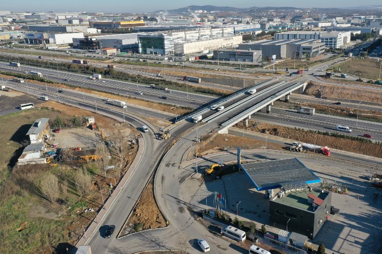 Kocaeli'nde Yeni Tembelova Köprüsü trafiğe açıldı -