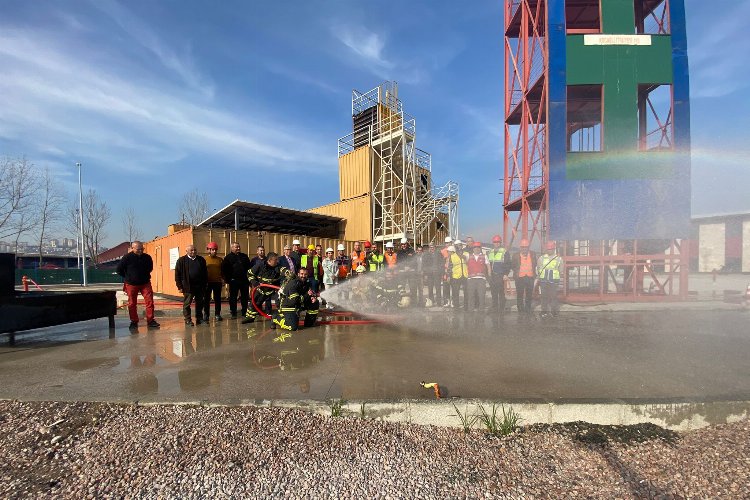 Kocaeli'nden itfaiyeden öğretmenlere yangın önleme eğitimi -