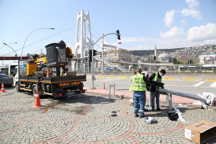 Kocaeli Salim Dervişoğlu Caddesinde 3 yeni sinyalizasyon kuruldu -