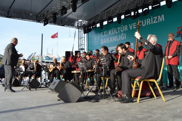 Kocaeli TDM Korosu Konya Festivali’nde göz doldurdu -