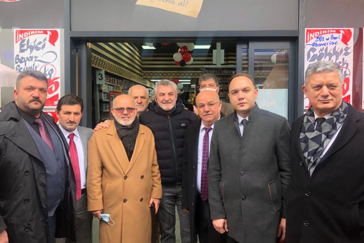 Kocaeli İzmit Belediyesi STK ve Esnaf Masası esnafı yalnız bırakmıyor -