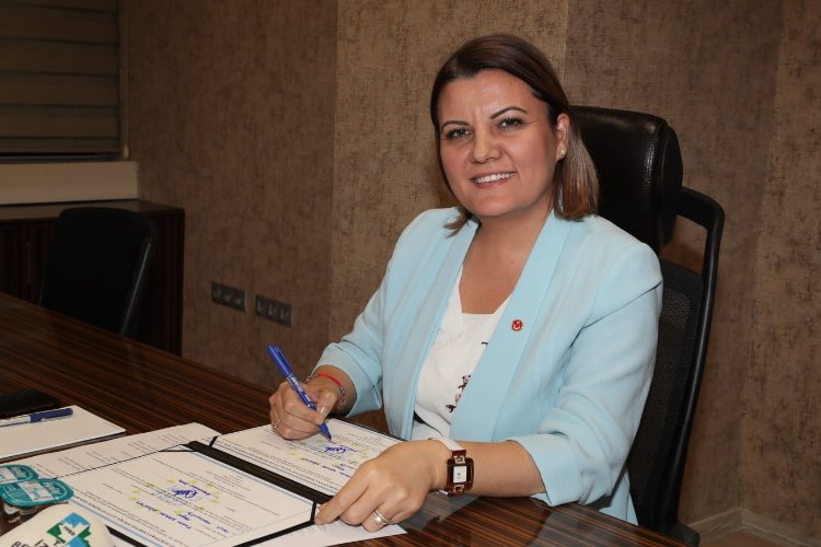 Kocaeli İzmit Belediyesi, yerel yönetimlerde kadınlara destek 