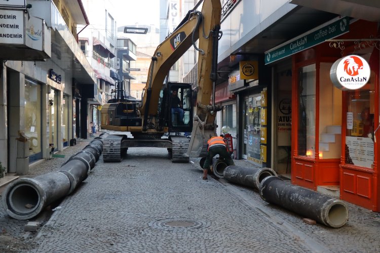Kocaeli İzmit Fethiye Caddesi'nde çalışmalar devam ediyor -