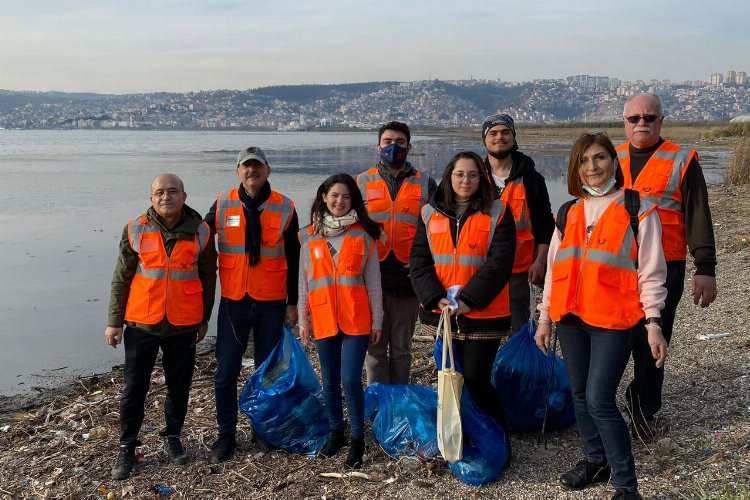 Kocaeli İzmit Kent Konseyi, çevre temizliğine dikkat çekti -