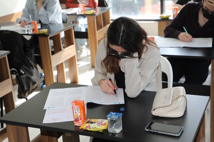 Kocaeli İzmit Çınar Akademi’de deneme sınavları başladı -