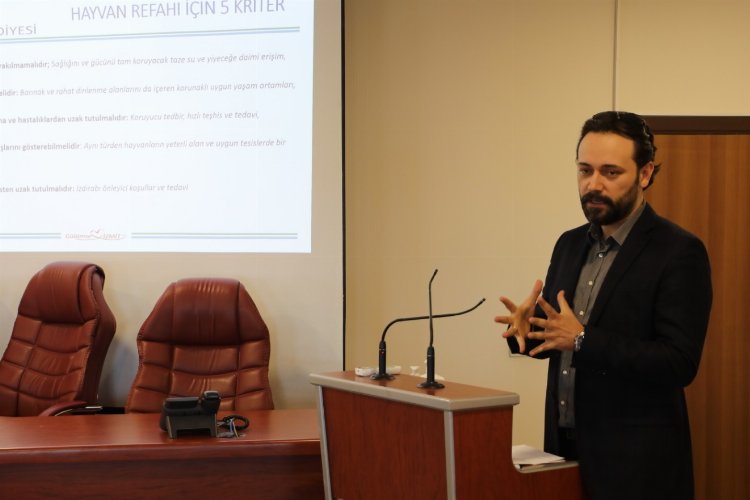 Kocaeli İzmit'te hibe koyun desteği alan çiftçilere eğitim -