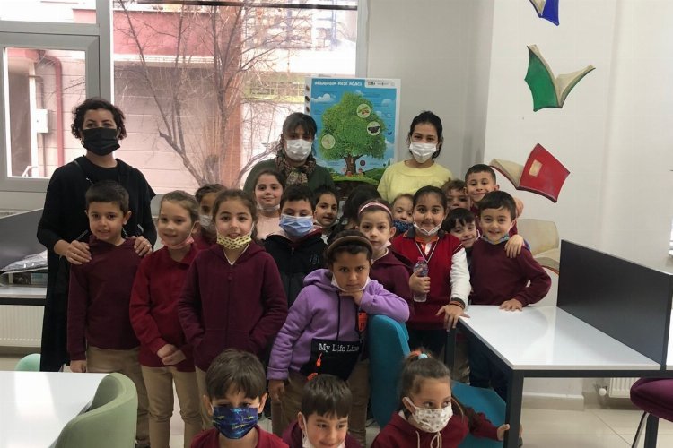 Kocaeli İzmit'te minikler meşe ağacını tanıdı -