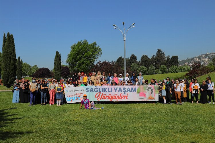 Kocaeli İzmitli kadınlar, bu kez 19 Mayıs için yürüdü -