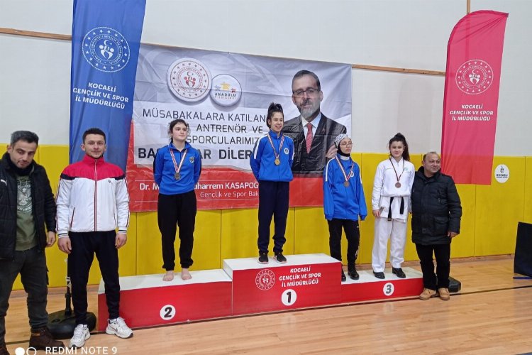Kocaeli İzmitli karateciler, Türkiye Şampiyonası vizesi aldı -