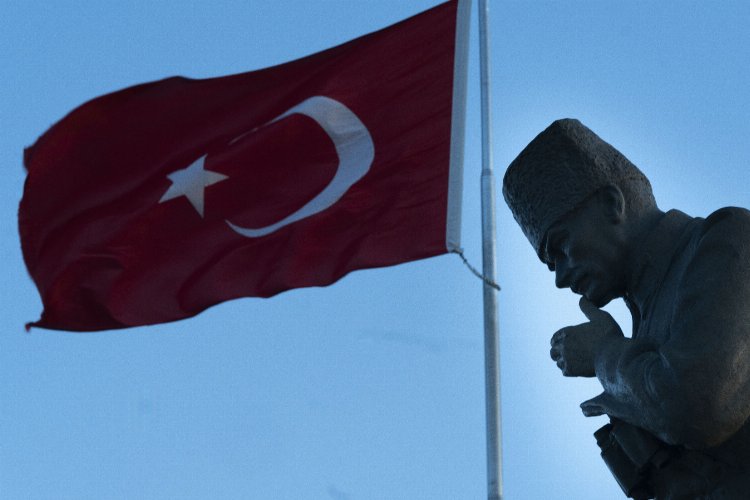 Kocatepe'den İzmir'e 'Zafer' yürüyüşü -