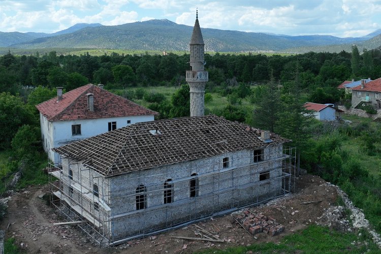 Konya 120 yıllık camiyi restore ediyor -