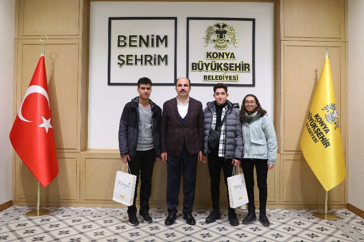 Konya başarılı öğrencileri ödüllendiriyor -