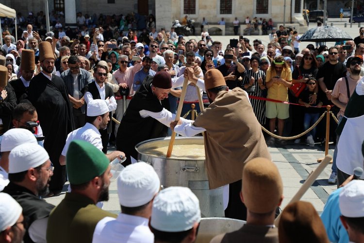 Konya’da gelenek Mevlana Meydanı'nda yaşatıldı -