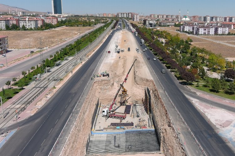 Konya'da köprülü kavşakların maliyeti 1 milyar TL -