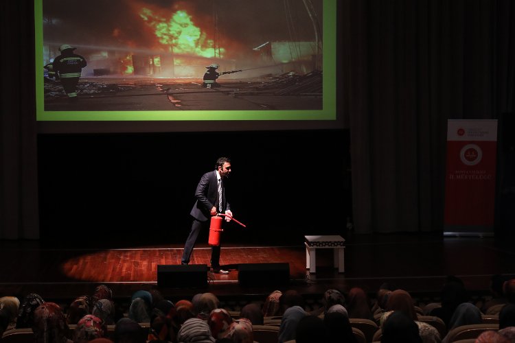 Konya'da Kur'an kursu öğreticilerine 'ilkyardım' semineri -