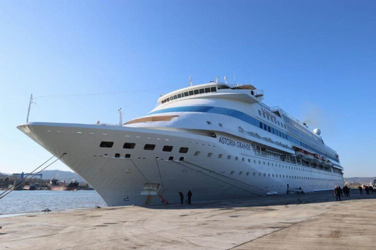 Kruvaziyer gemileri Ordu'yu sevdi -