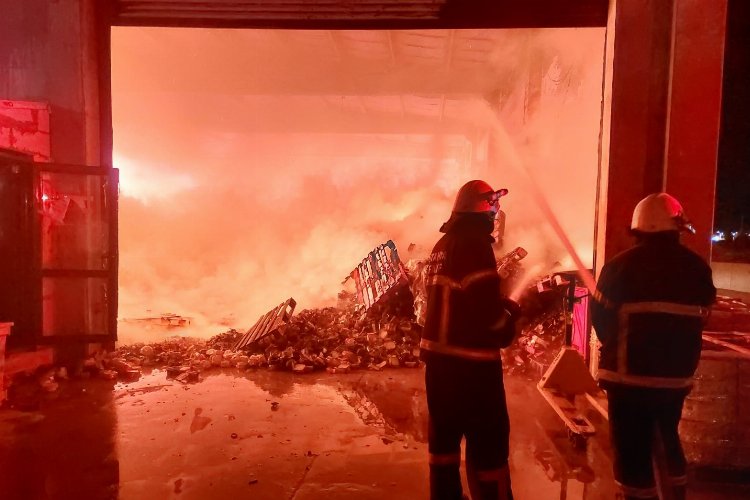 Kütahya'da OSB yangınına 4 dakikada müdahale -