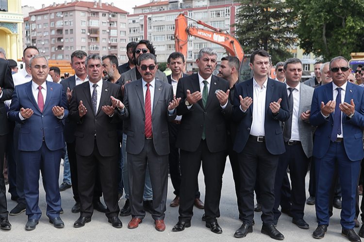 Kütahya Zafer Meydanı'nda temel atıldı -
