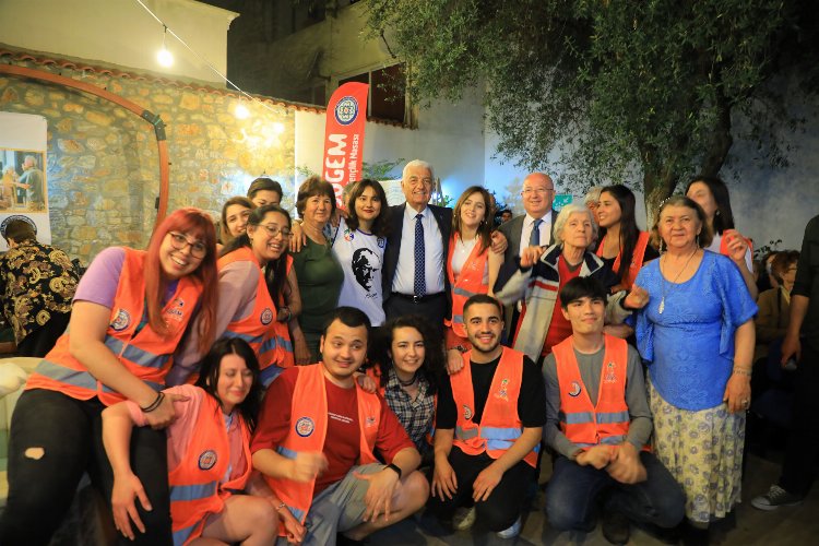 Kuşaklar Muğla Büyükşehir Belediyesinin dans gecesinde buluştu -