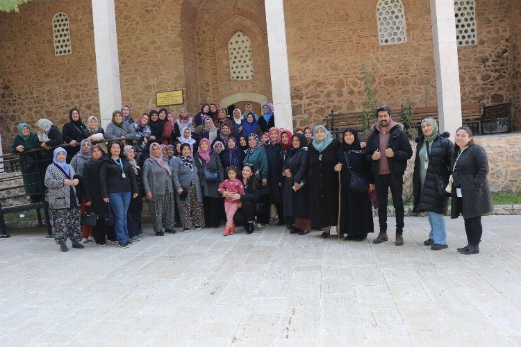 Kulalı kadınlar Manisa'da ağırlandı -