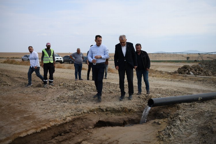 Kumdere’deki kuyu açma çalışmalarına Başkan Helvacıoğlu'ndan yakın mercek -
