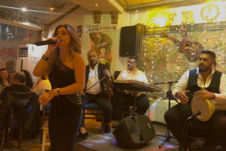 Kumkapı Afrodit’te Duygu Sancaktaroğlu coşkusu -