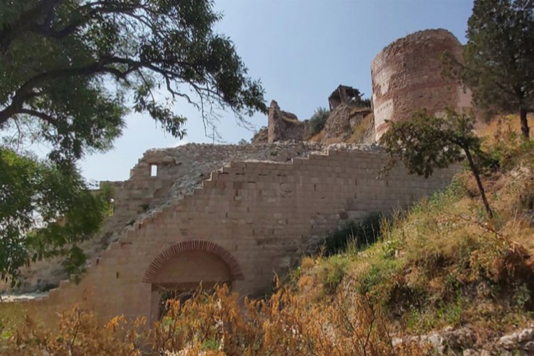 Kütahya Kalesi'nde restorasyon tamamlandı -