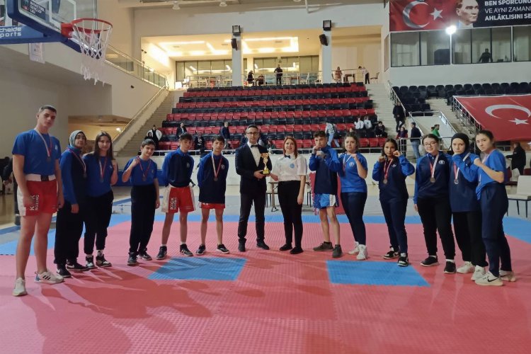 Kütahya Kick Boks'ta madalyalara el koydu -