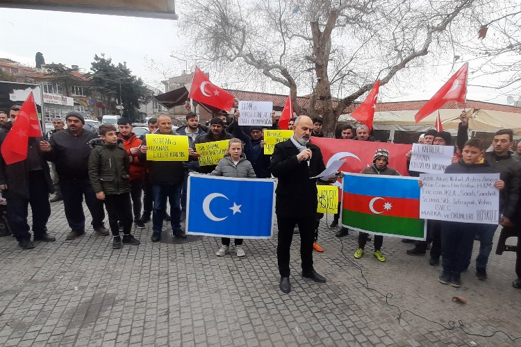 Kutsal saygısızlığa Mudanya'dan Paludan’ı yakarak tepki gösterdiler -