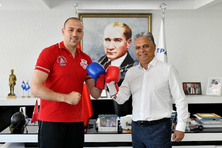 Kızıl Fırtına esmeye devam ediyor -