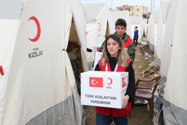 Kızılay hijyen malzemeleri dağıtımlarına ağırlık veriyor -