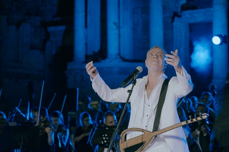 Levent Yüksel'den Pamukkale'de büyüleyici konser -