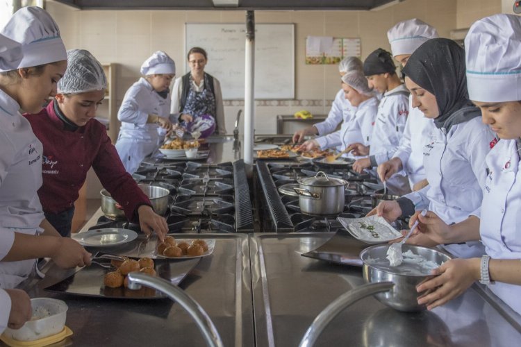 Liselerin döner sermayeleri yüzde 200 arttı -