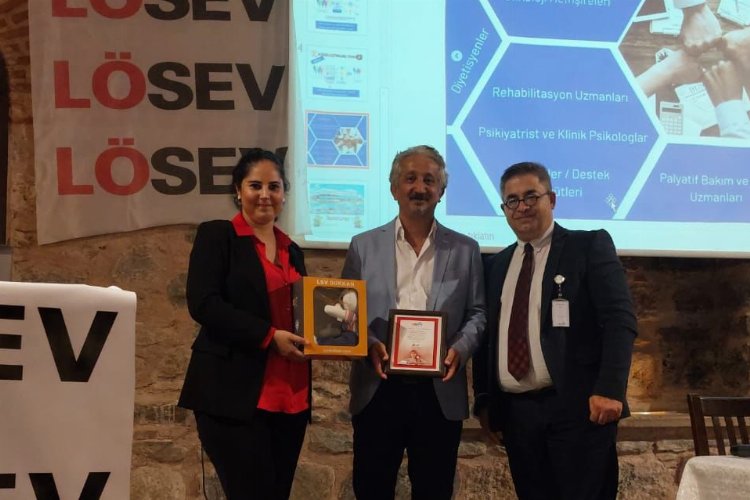 LÖSEV Bursa'dan ailelere farkındalık semineri -