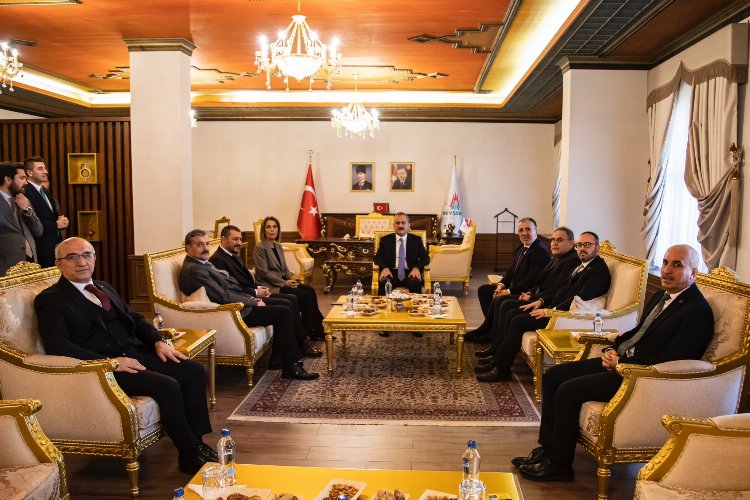Mahmut Özer'den Nevşehir mesaisi -