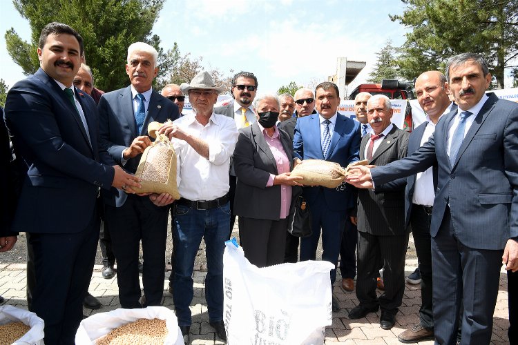 Malatya Arguvan'da nohut dağıtımı yapıldı -