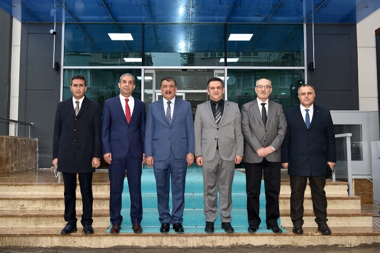 Malatya Büyükşehir'den Kadastro İl Müdürü Onur Sadioğlu’nu ziyaret -