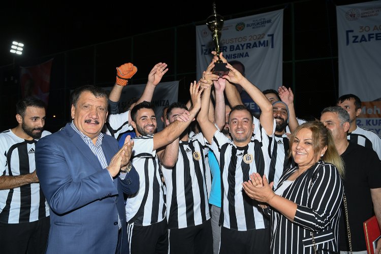 Malatya'da futbol ve voleybol turnuvası sona erdi -