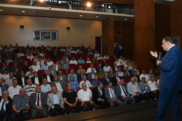 Malatya'da 'Kayısı Festivali' istişaresi sürüyor -