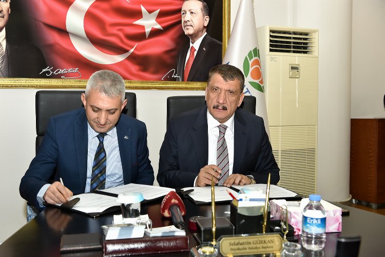 Malatya'da ‘Kayısı Çiçeği Festivali’ için imzalar atıldı -