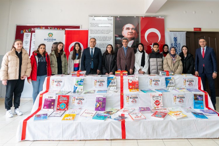 Malatya'da öğrencilere kitap desteği -