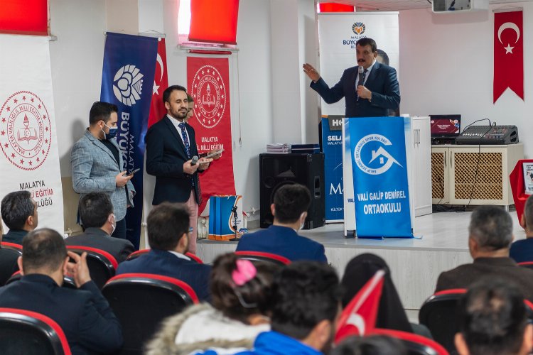 Malatya'da öğrencilerden Başkan Gürkan'a teşekkür -