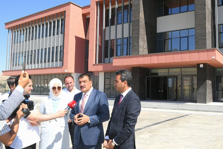 Malatya'da yeni Fen Lisesi'ne inceleme -