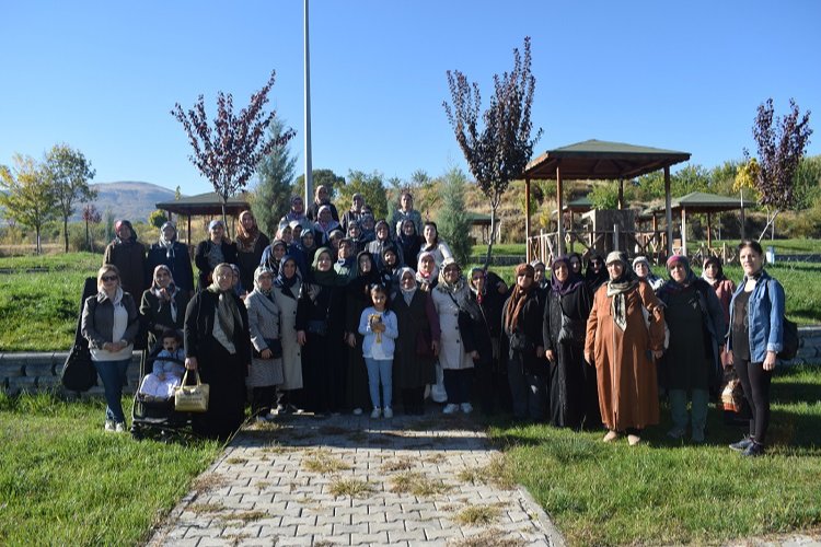Malatya Kent Konseyi Kadın Meclisi'nden moral ekinliği -